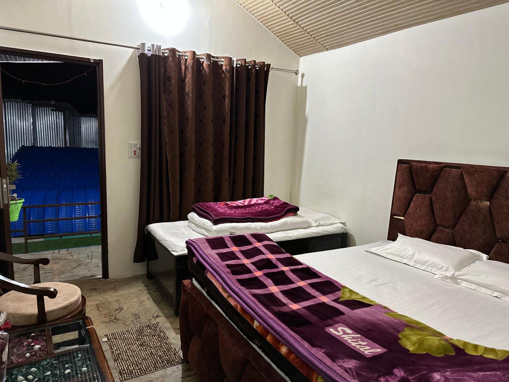Lake Haven Resort, Sari, Chopta Exterior foto