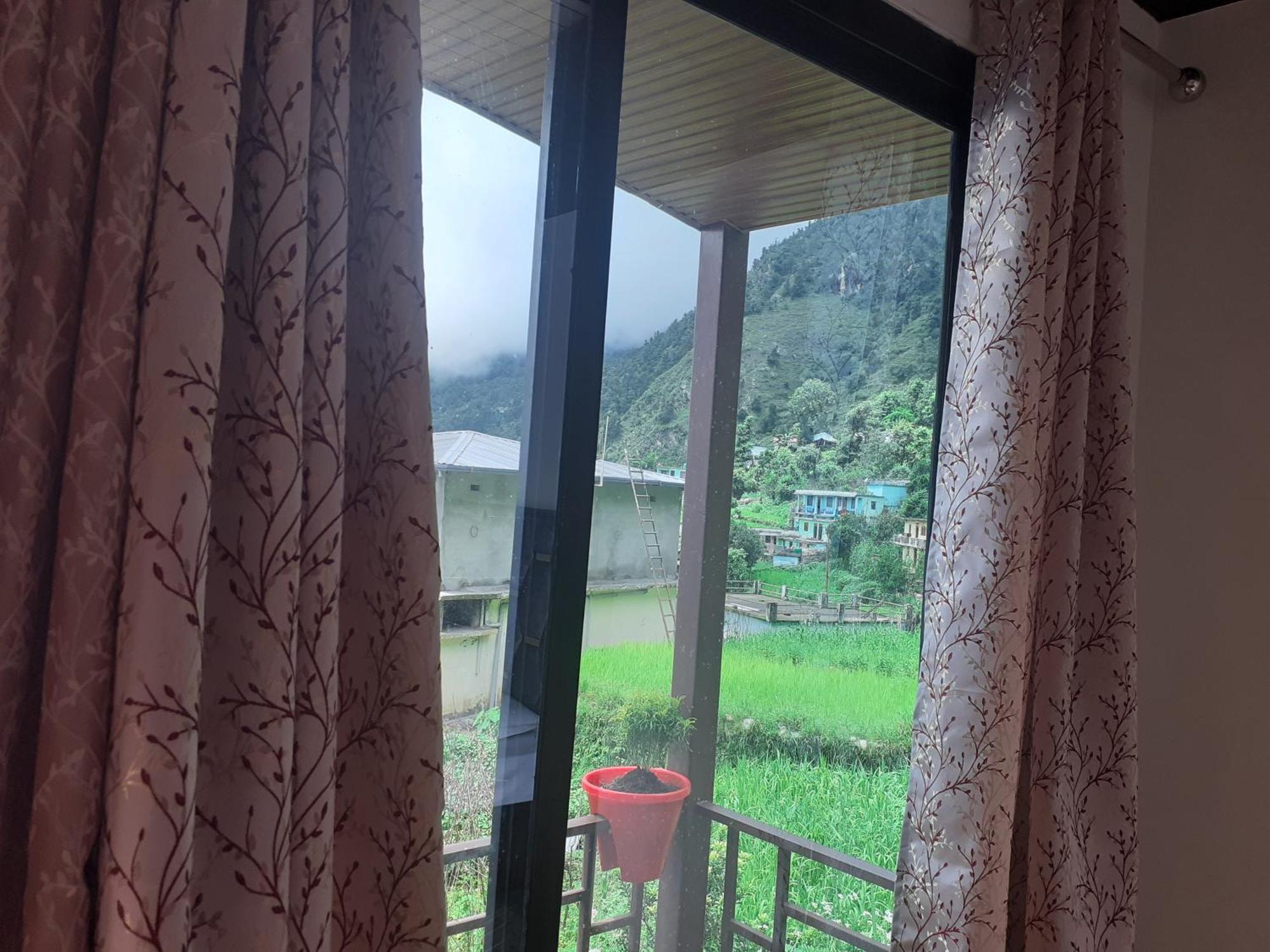 Lake Haven Resort, Sari, Chopta Exterior foto