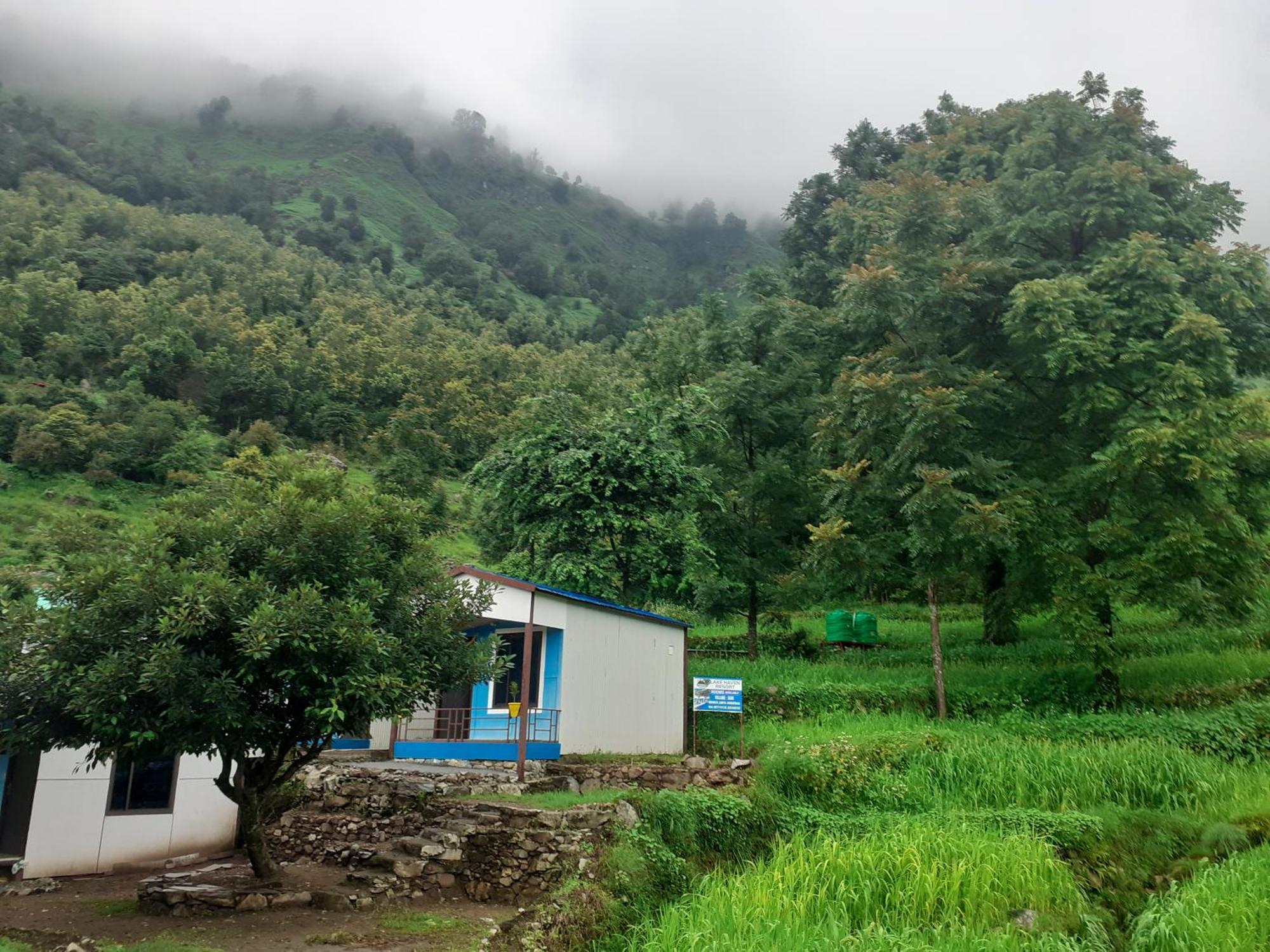 Lake Haven Resort, Sari, Chopta Exterior foto